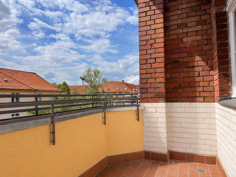Bezugsfrei! Wunderschöne3-Zimmer Wohnung mit Süd-Westbalkon & Weitblick nahe Schloss Charlottenburg!
